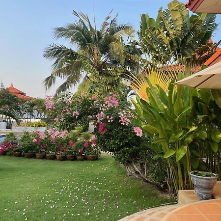 Villa Bougainvillea Hua Hin Exterior photo