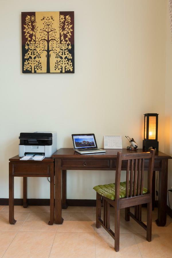 Villa Bougainvillea Hua Hin Exterior photo
