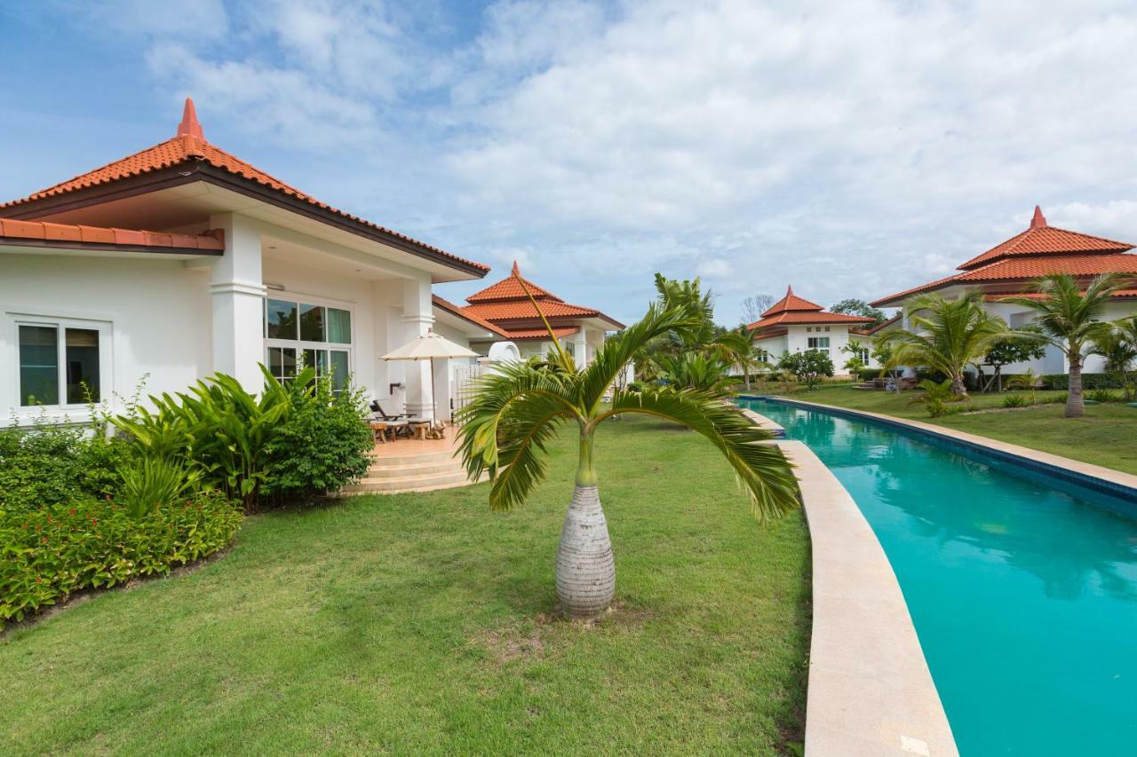 Villa Bougainvillea Hua Hin Exterior photo